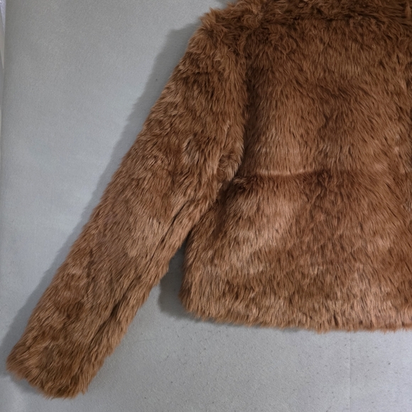 Abercrombie & Fitch Womens Brown Cropped Faux Fur Jacket Size Small - Picture 12 of 12